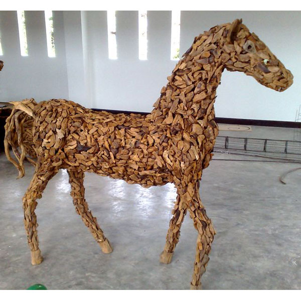 Sulpture de cheval avec des morceaux de bois vieux tek artisanat Thai -tai0787