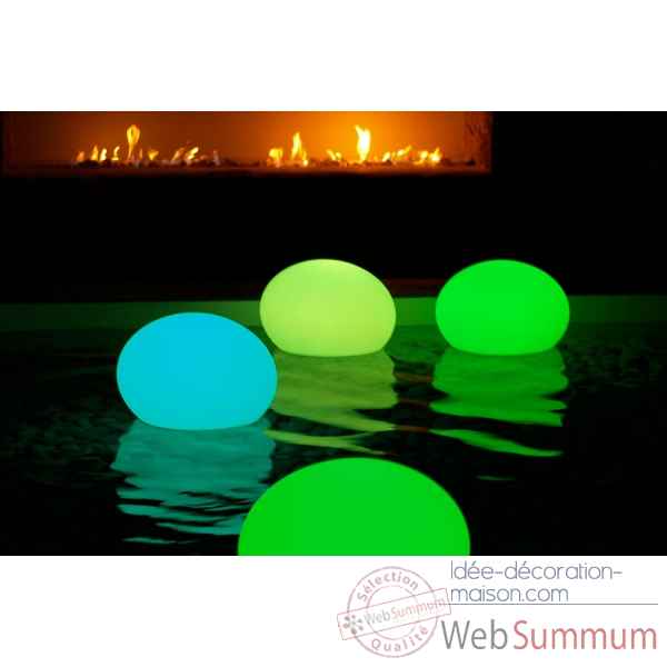 Flatball : lampe a led sans fil pour piscine Smart And Green