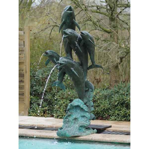 5 dauphins (fontaine) -B770